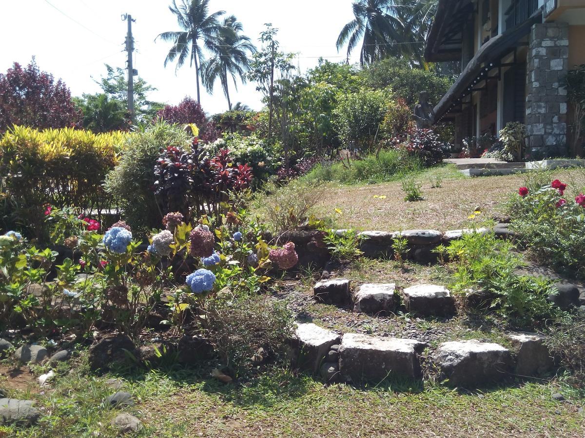 The Duyan House At Sinagtala Resort Morong  Exterior photo